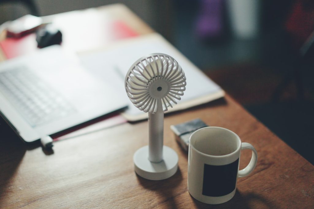 Stille ventilator met afstandsbediening: comfort vanuit je luie stoel